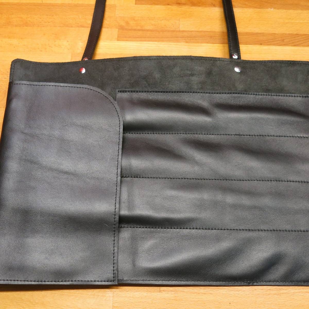 Création, confection des articles en cuir et textile - Barbotin Keiko